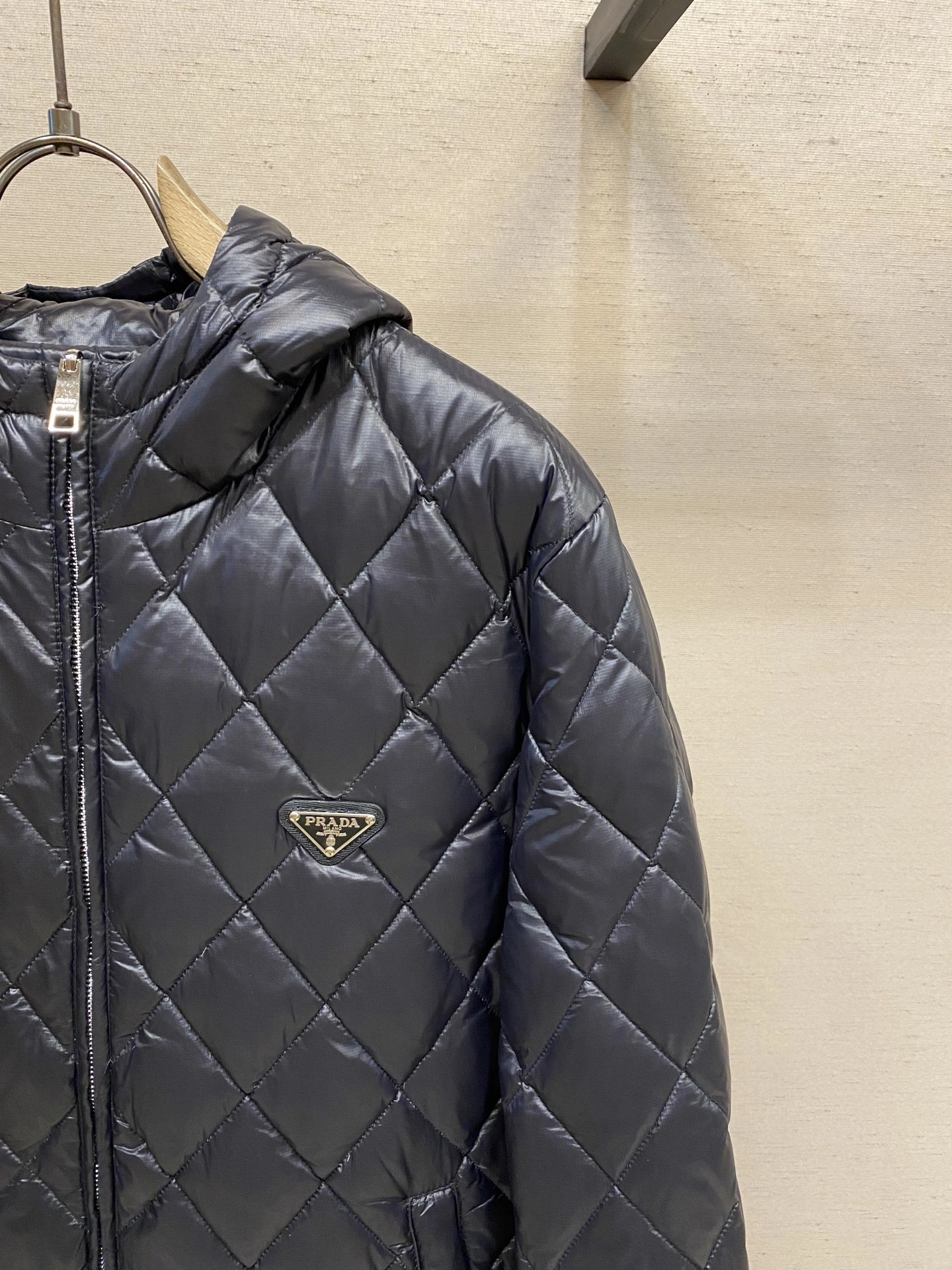 wg.luxury-- Pr141 Down jacket item: E-F443J1623H
